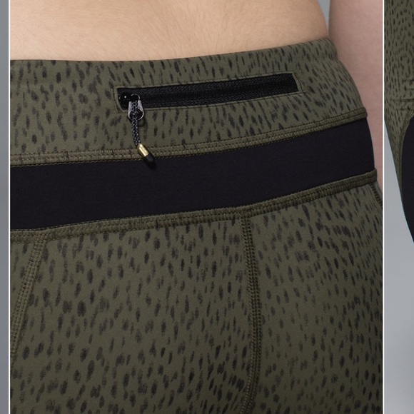 Lululemon Run: Inspire Crop II Full-On Luxtreme (Mesh) size 4 - Picture 13 of 13